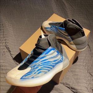 Adidas Yeezy quantum Frozen Blue Size 10 Brand New